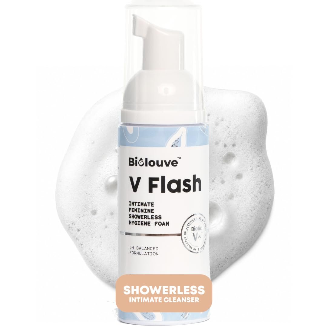 V Flash Showerless pH Balance Feminine Wash Cleansing Foam for Women | Intimate Wash for External Vulvar Care | Freshening Foam with Aloe Vera Chamomile Lactic Acid and D-Mannose 1.2 Fl Oz